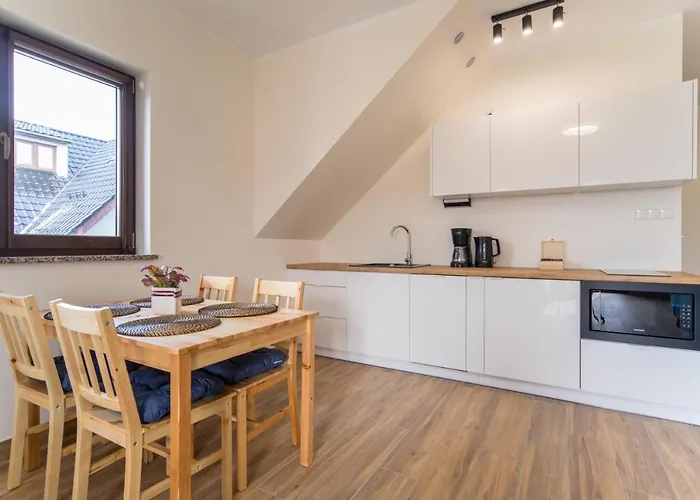 Lägenhetshotell Aston 4*