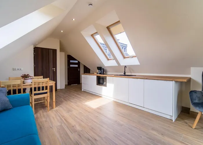 Aston Lägenhetshotell